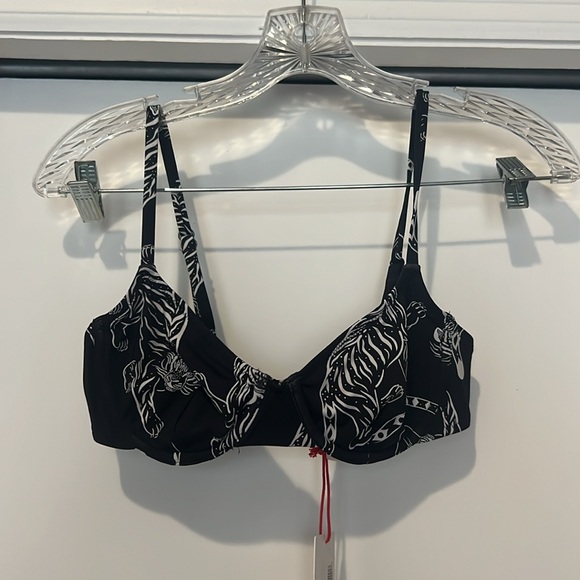 NWT Solid and Striped Eva Bikini Top - Picture 3 of 4